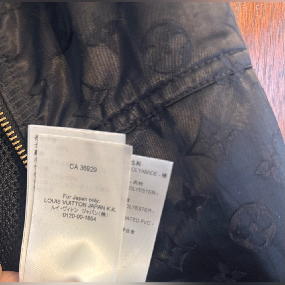 Louis Vuitton Shiny Monogram Short Parka in Midnight Navy - Picture 9 of 11